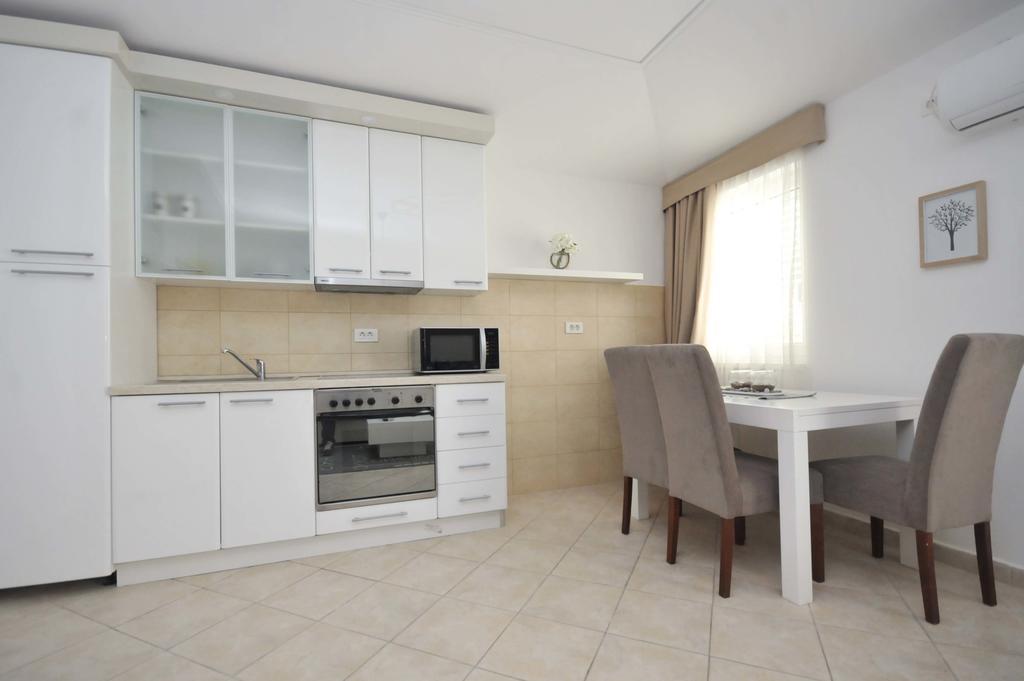 Seaside Apartments Petrovac מראה חיצוני תמונה