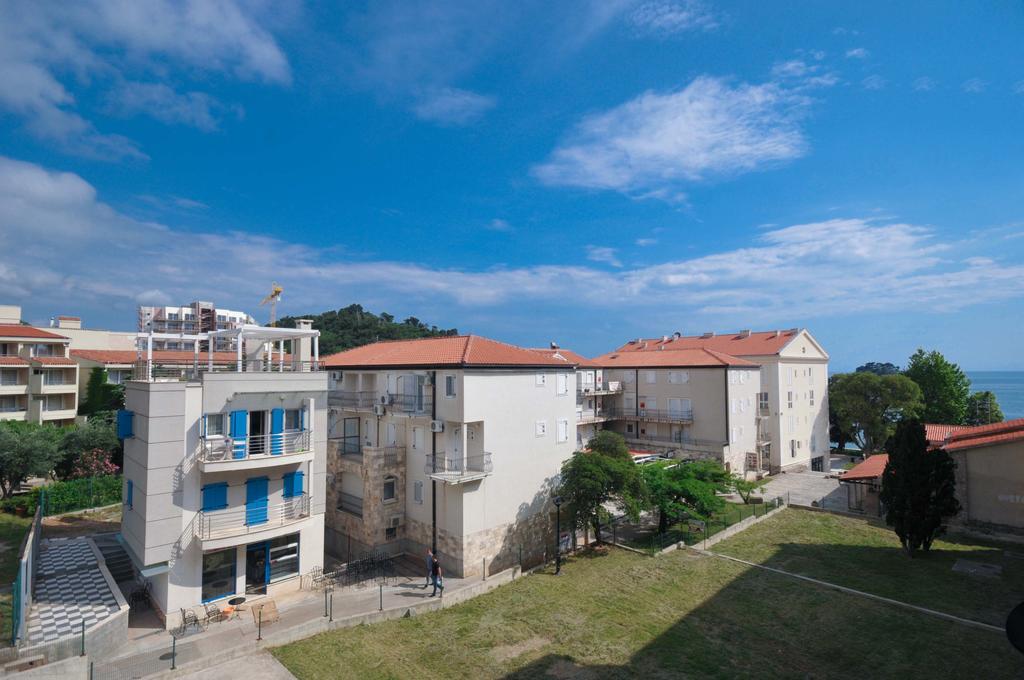 Seaside Apartments Petrovac מראה חיצוני תמונה